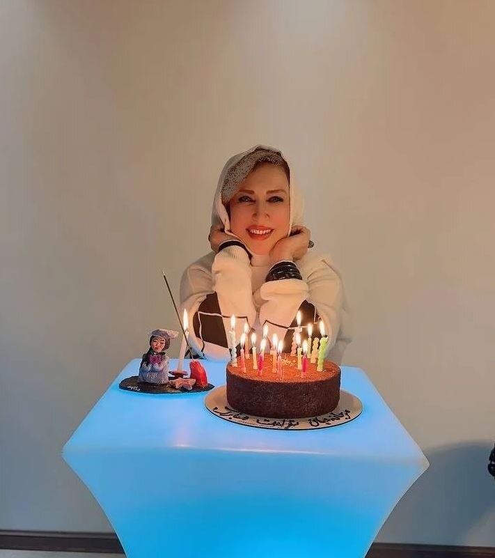 دل خجسته مرجانه گلچین در شب تولدش دل خجسته مرجانه گلچین در شب تولدش
