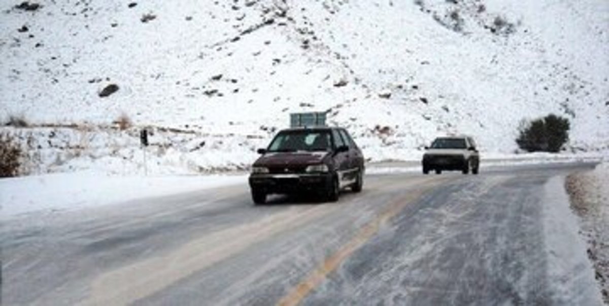 بارش شدید برف و باران کدام جاده‌های کشور را درگیر کرده است
