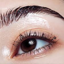 چیکار کنیم ریمل خشک نشود؟ چیکار کنیم ریمل خشک نشود؟