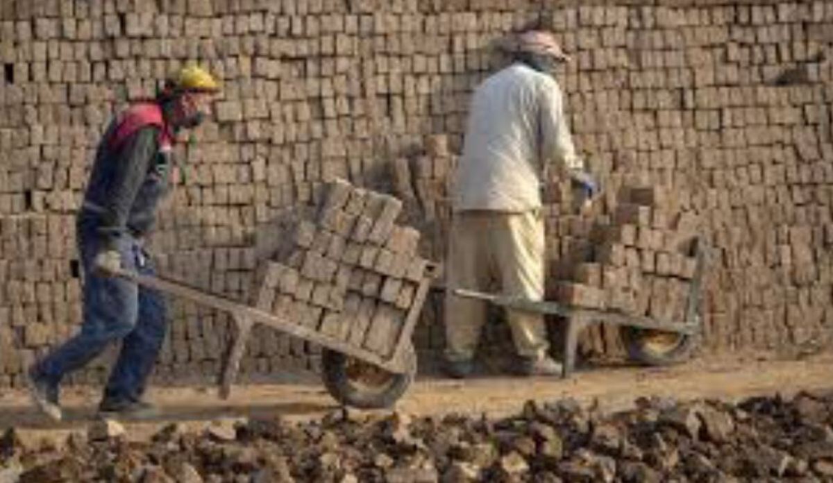 ممنوعیت اشتغال اتباع در اسکو