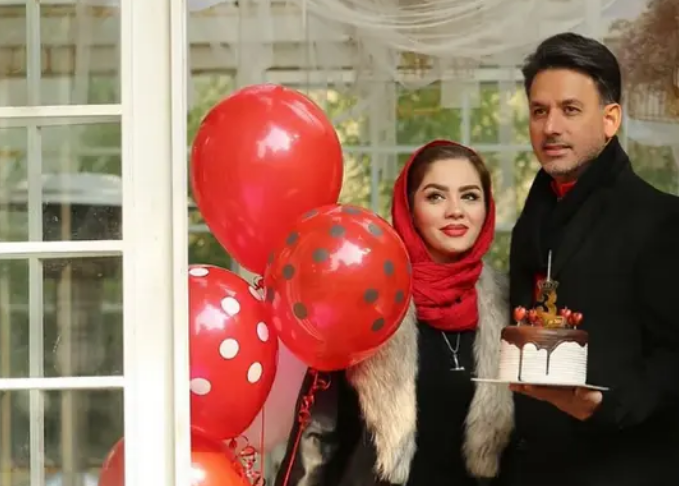 جشن پر شور مبینا نصیری به مناسبت سومین سالگرد ازدواجش