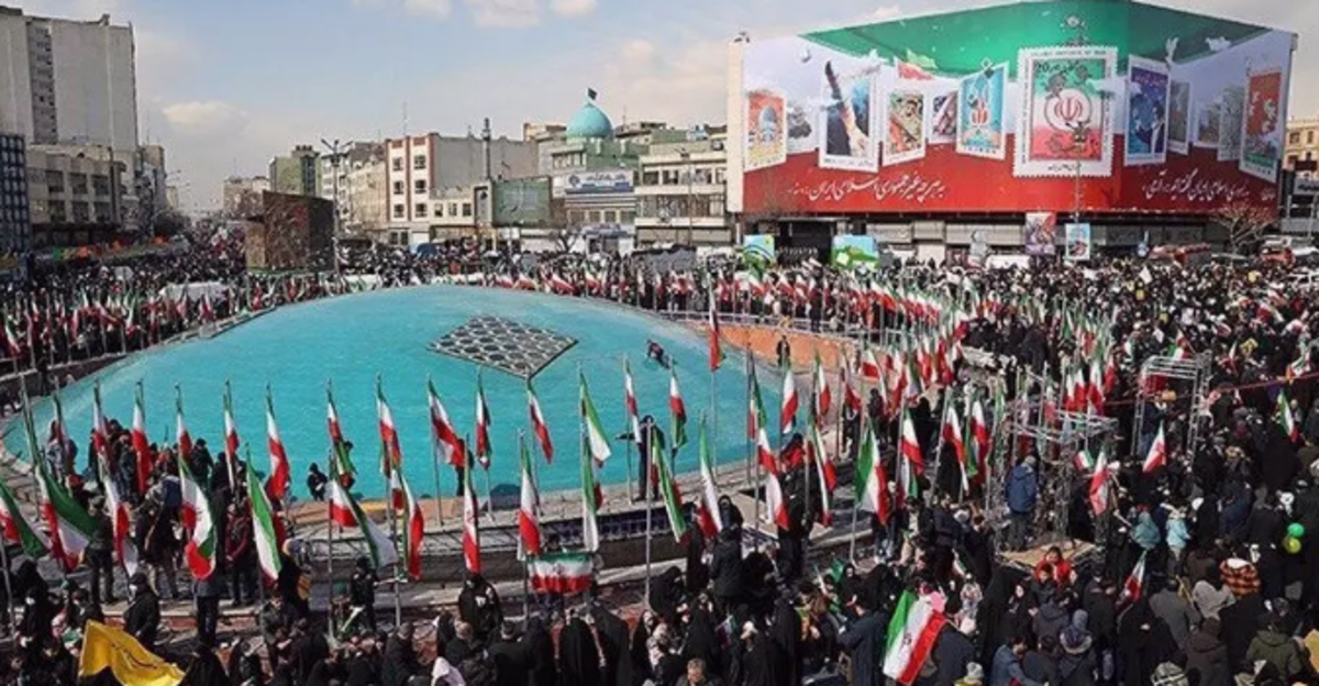 دعوت کانون دانشگاهیان ایران اسلامی برای حضور در راهپیمایی ۲۲ بهمن