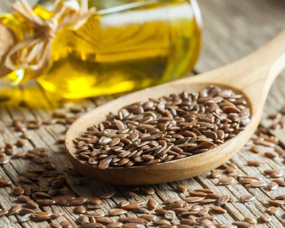 خواص شگفت انگیز روغن کتان برای جوانسازی پوست!