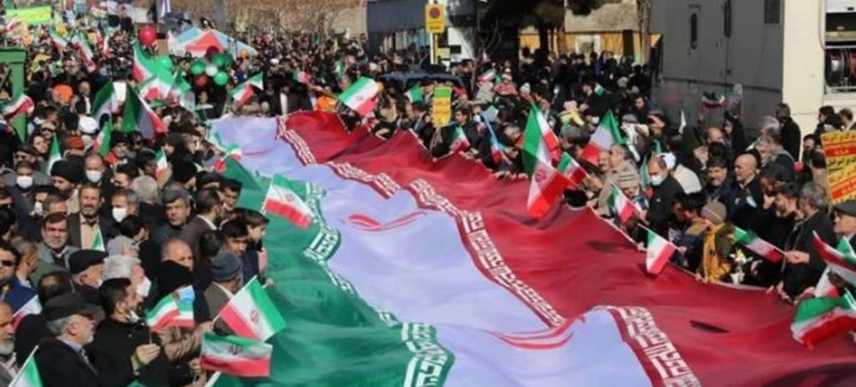 راهپیمایی ۲۲ بهمن در سراسر استان سمنان آغاز شد
