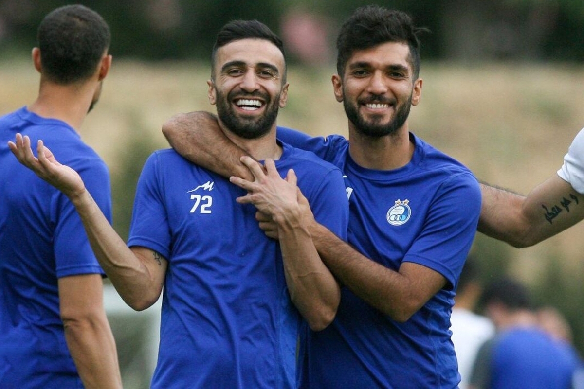 گیتاریست سکونشین می‌شود تا پولش را بگیرد