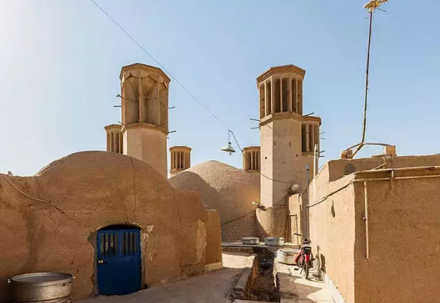 با مکان تاریخی و دیدنی آب‌انبار 