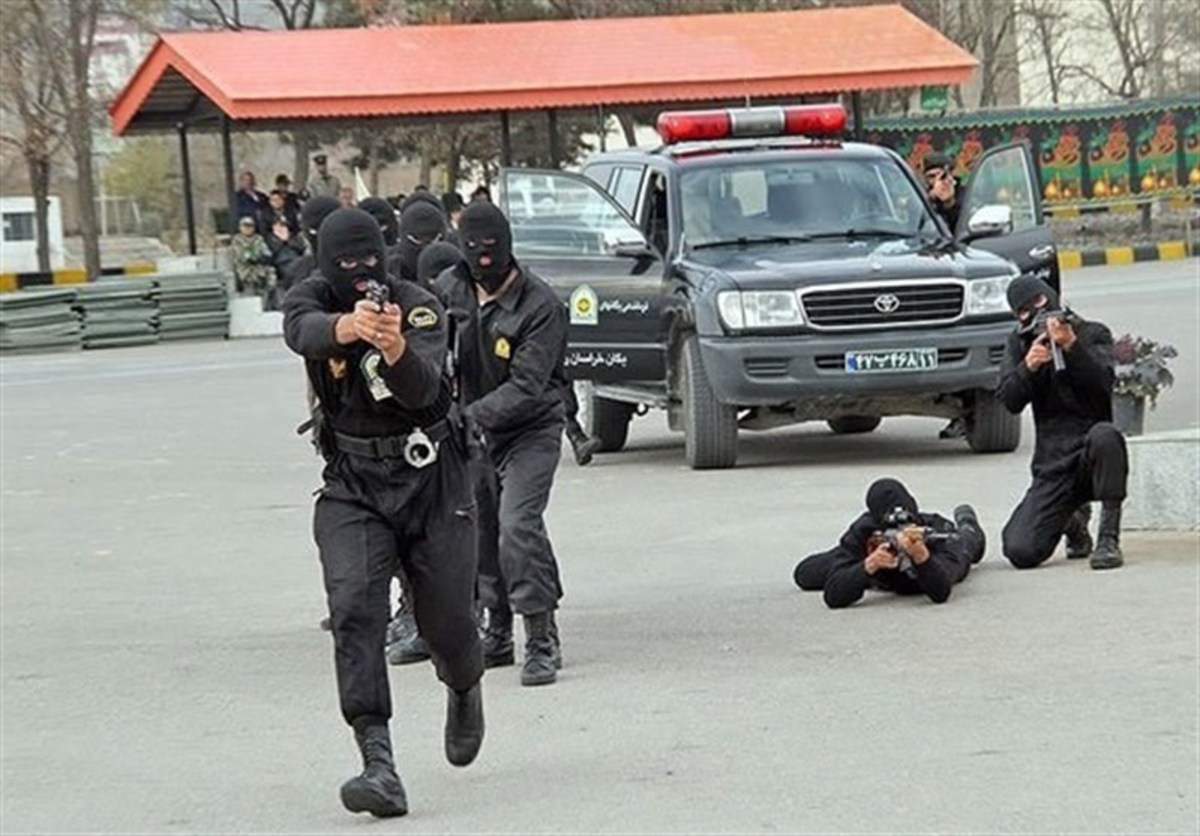 گروگانگیری مسلحانه در شیراز/ ۳ گروگان آزاد شدند‌