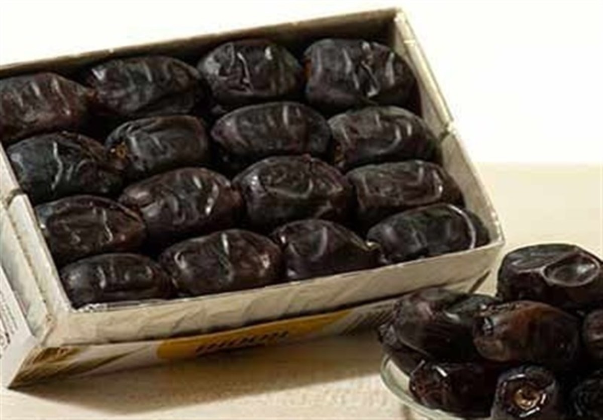 ۹۰۰ تن خرما برای تنظیم بازار ماه رمضان ذخیره شد