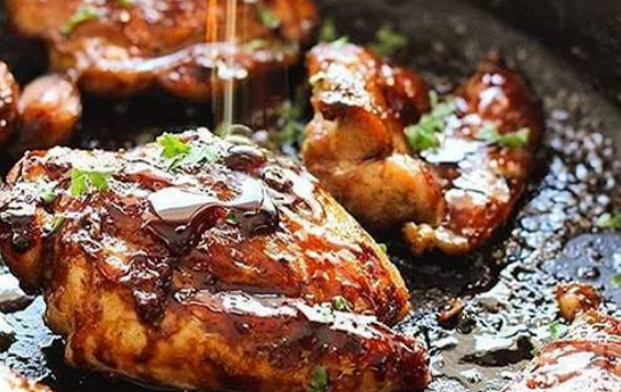 یک روش طبخ مرغ که اصلا به گوشتان هم نخورده /پخت با عسل!