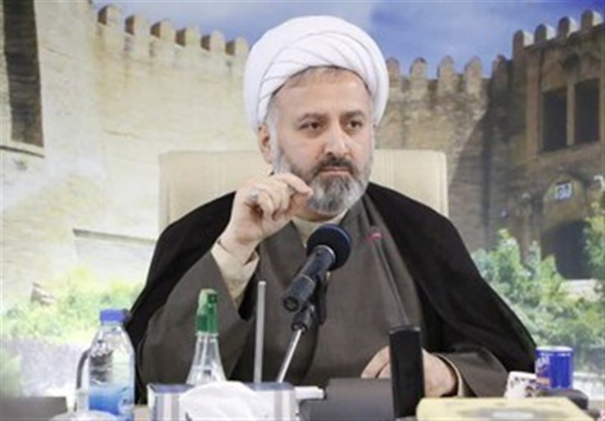 رصد تخلفات انتخاباتی در لرستان/ برپایی کارناوال تبلیغاتی نامزد‌های مجلس ممنوع!
