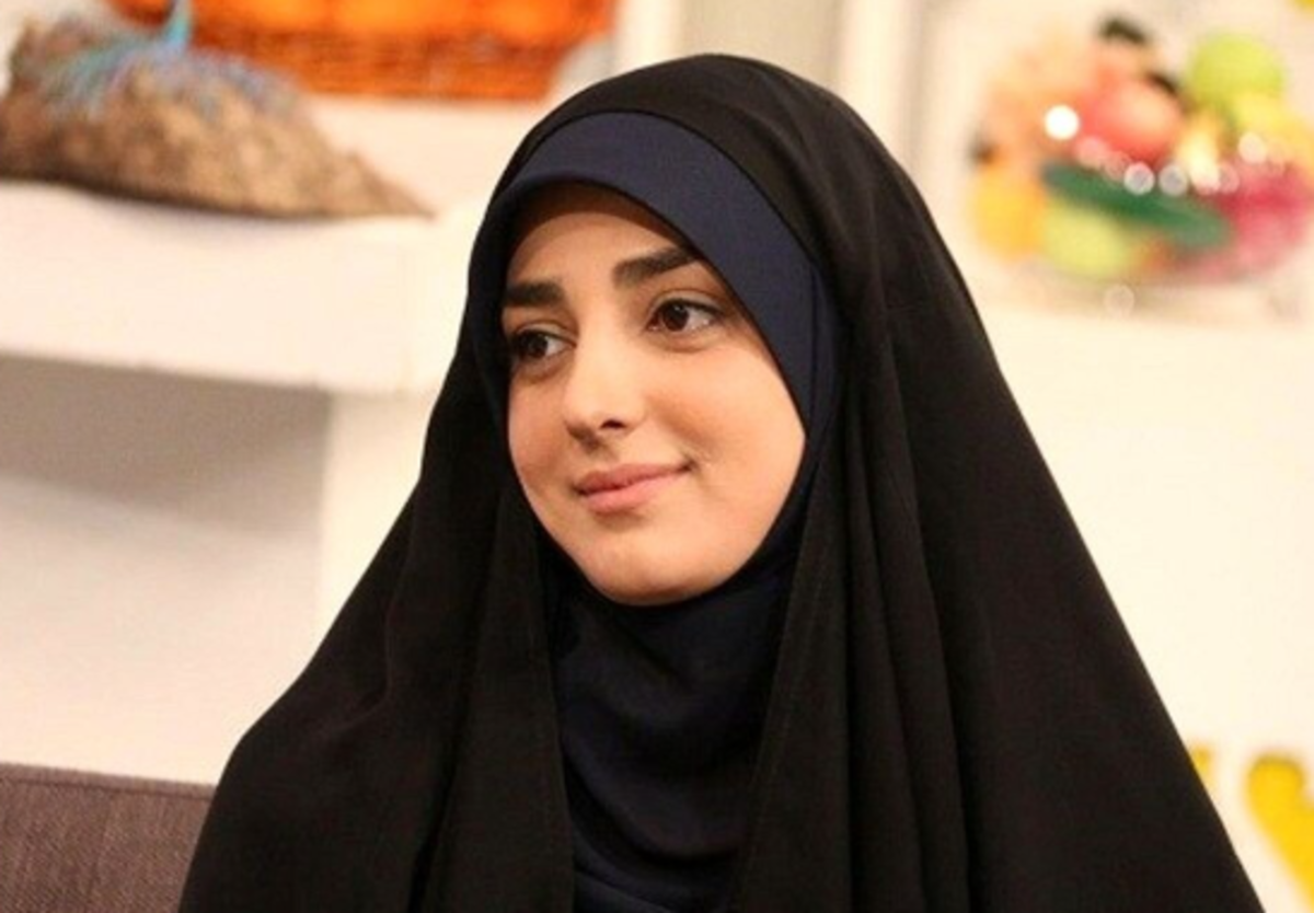 بالاخره دوران سخت خانم مجری به خوبی و خوشی سپری شد/استوری جدید ستاره سادات قطبی با لبی خندان