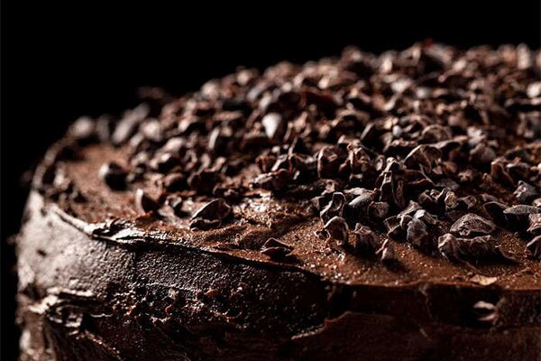 چطور کیک شکلاتی را دیزاین کنیم؟