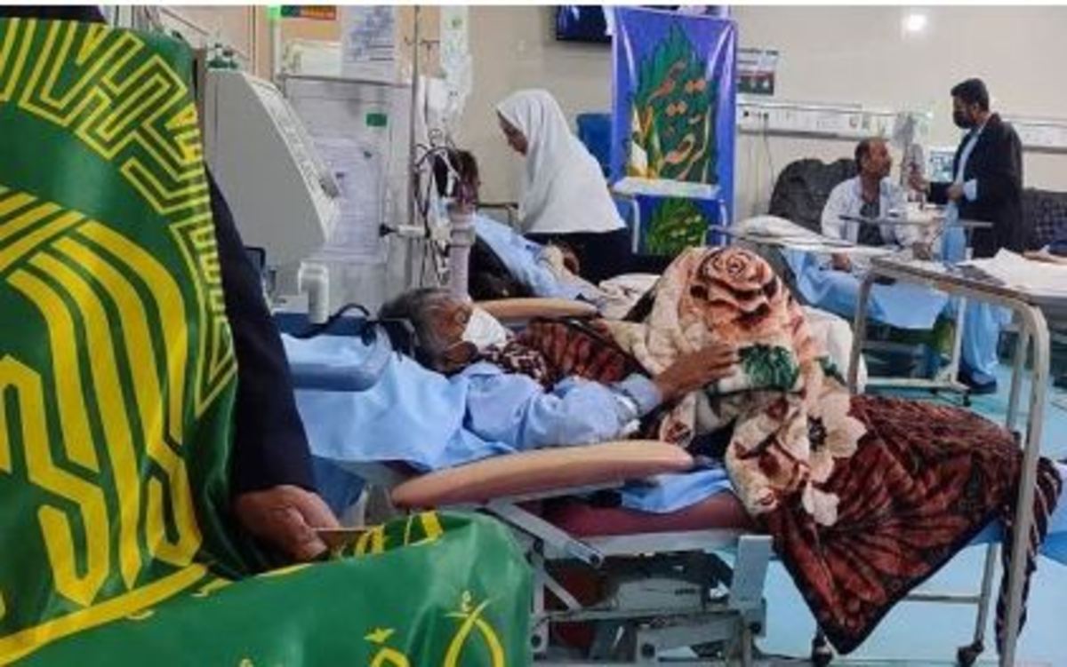 سایه مهر رضوی بر سر بیماران دیالیزی زاهدان