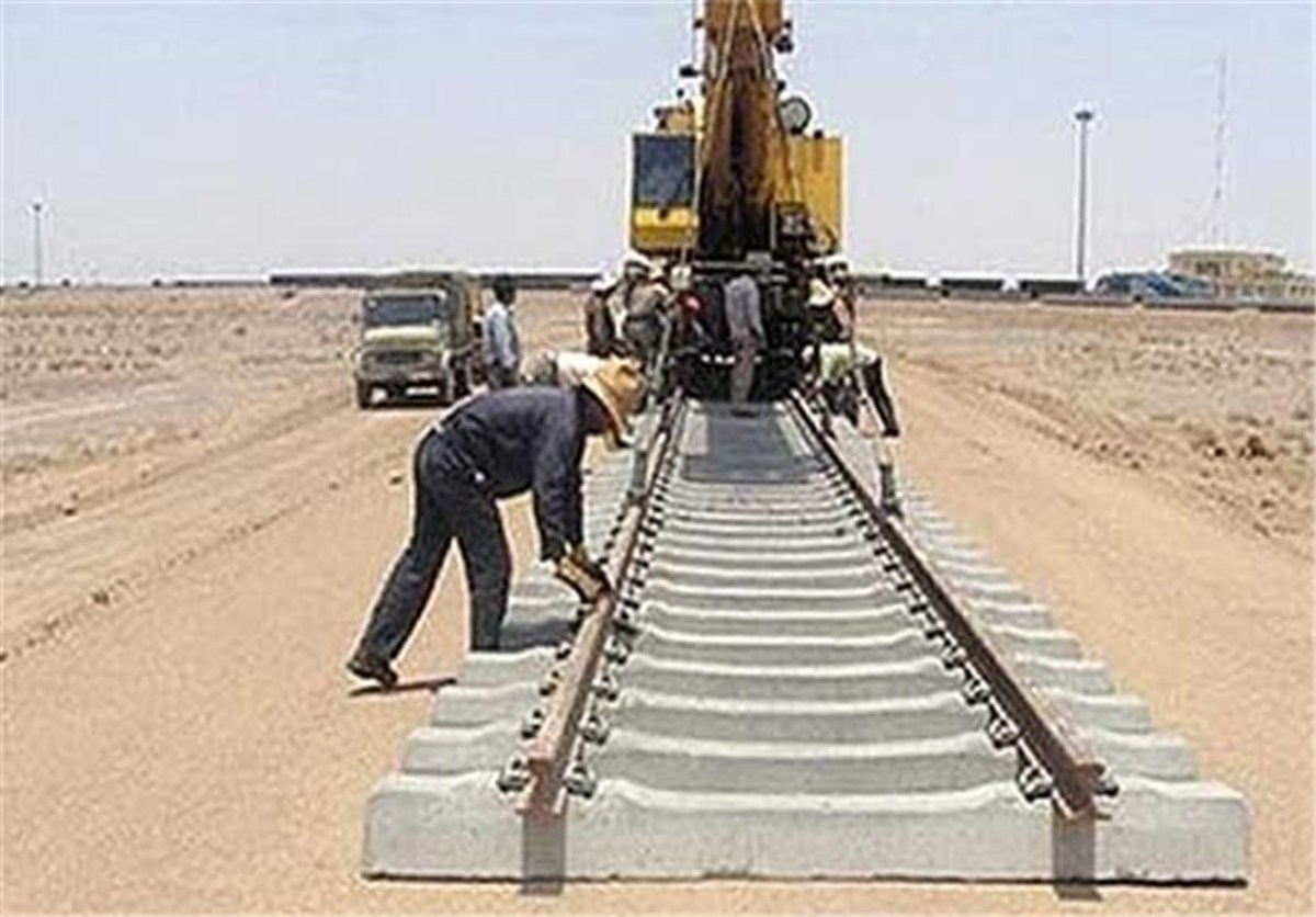 اتصال مراکز استان‌ها به خط ریلی کشور/ راه‌آهن همدان ـ سنندج ـ مرز باشماق به کجا رسید؟