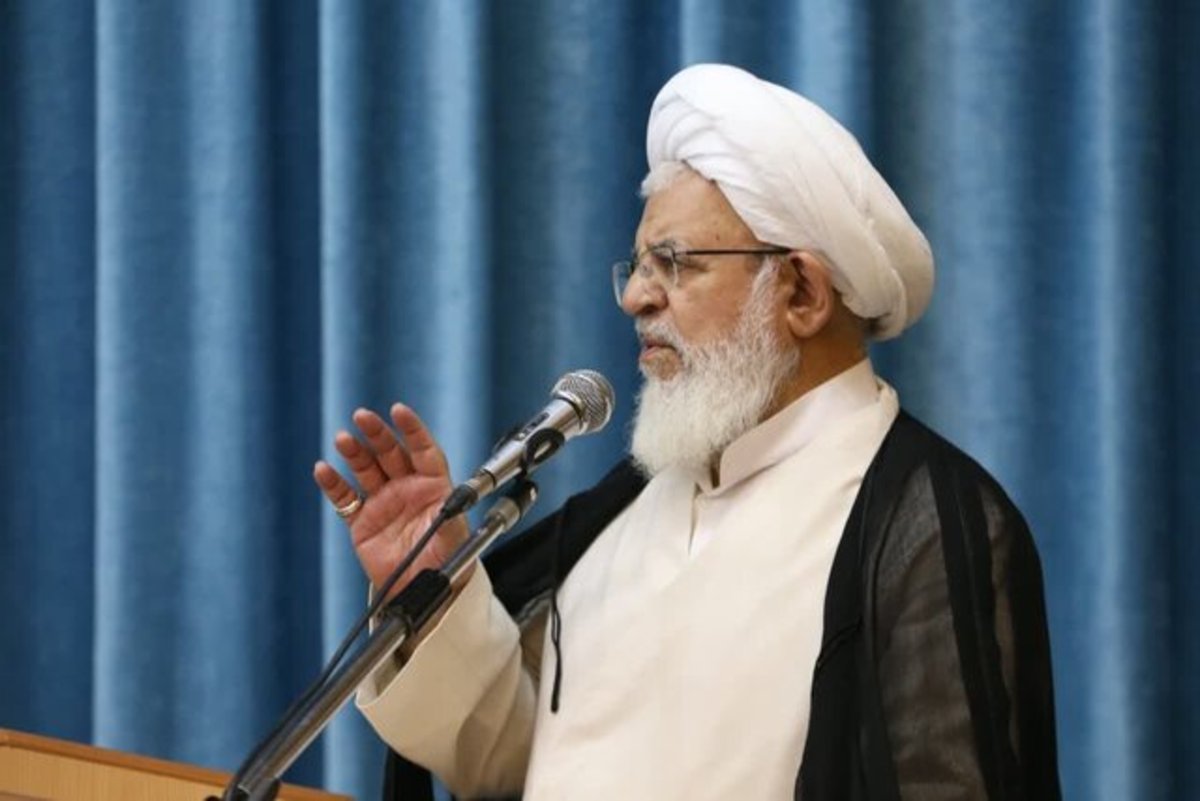 دشمن برای تغییر افکار توطئه می‌کند / امروز نیازمند مقاومت زینبی (س) هستیم