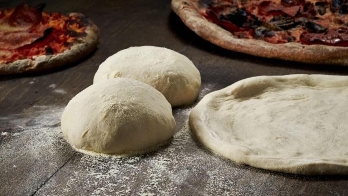 از طرز تهیه تا روش نگهداری نان پیتزای ایتالیایی