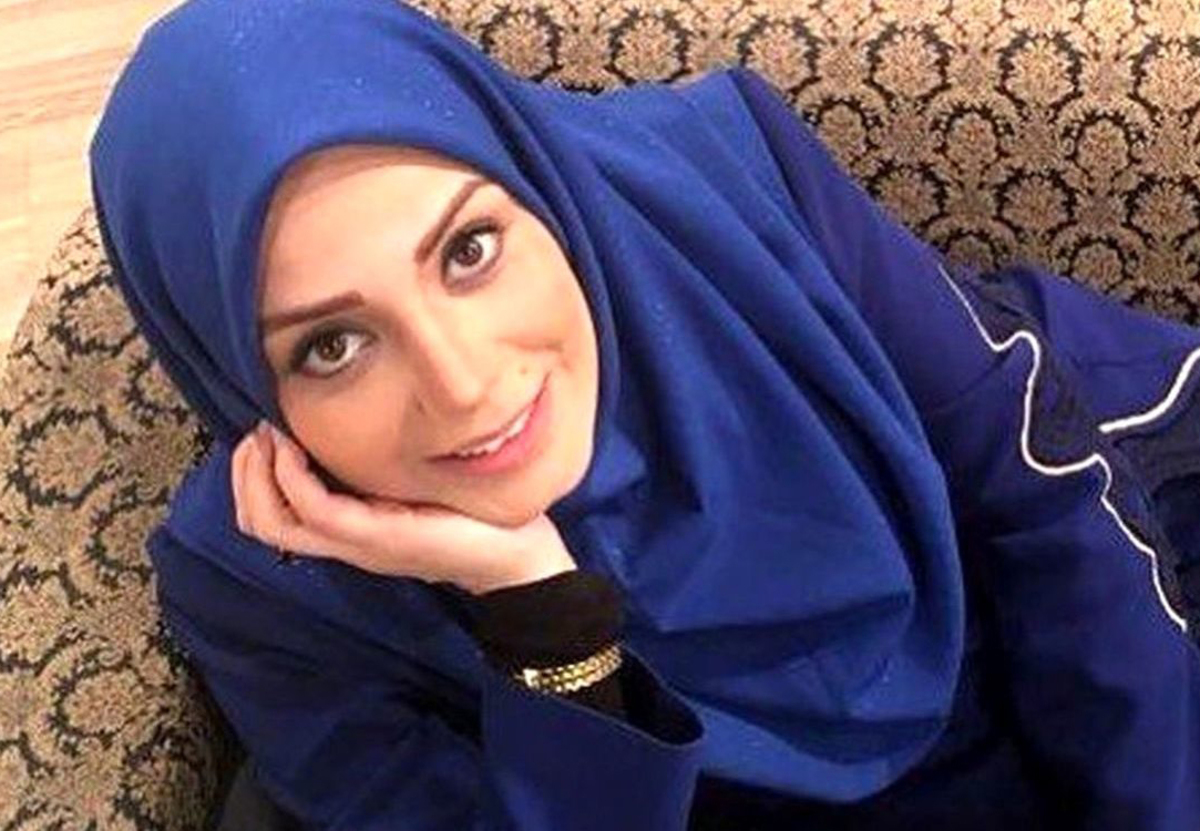 سلفی صبا راد با استایلی متفاوت در آسانسور
