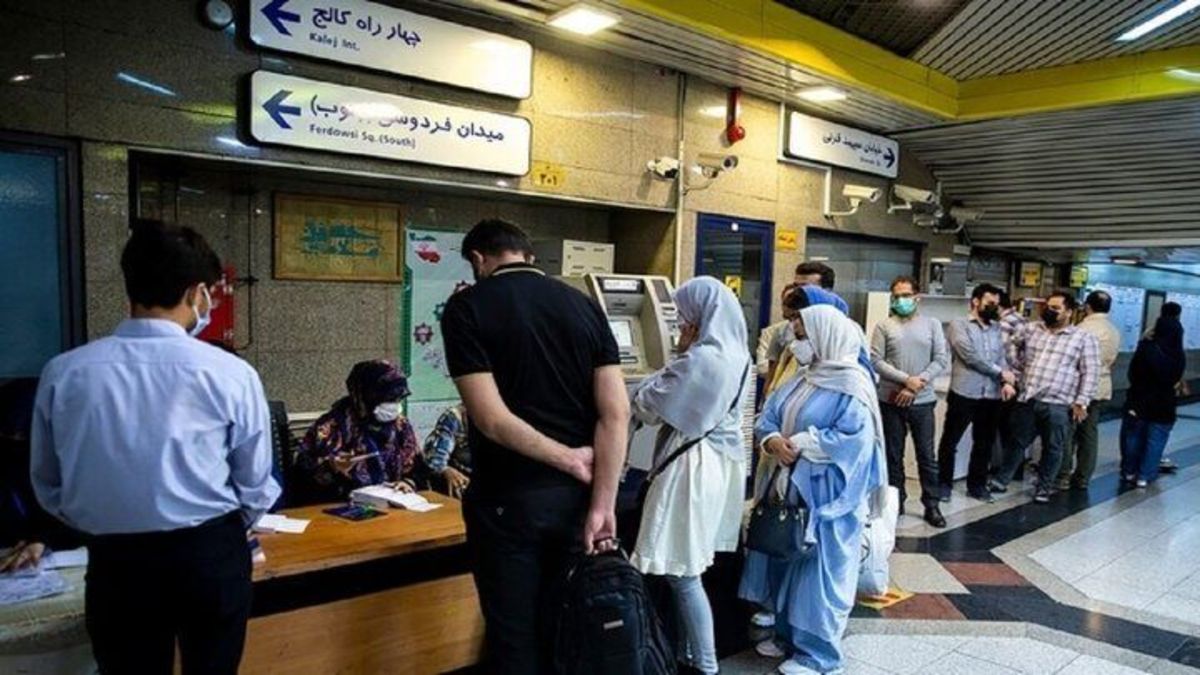 حضور مردم پای صندوق رأی هژمونی دشمن را از بین می‌برد