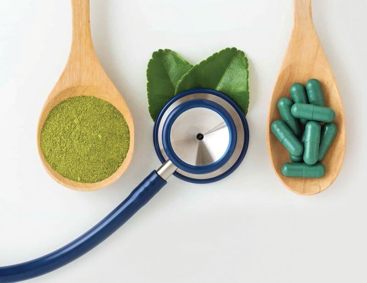 چگونه بی‌تخصص‌ها، طب سنتی به زیر می‌کشند؟