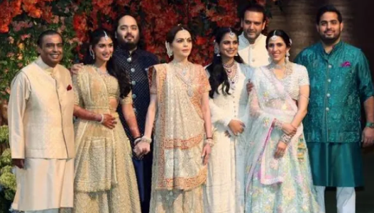 میلیاردر معروف هندی مجلل‌ترین عروسی آسیا را با حضور معروف‌ترین افراد جهان برگزار می‌کند