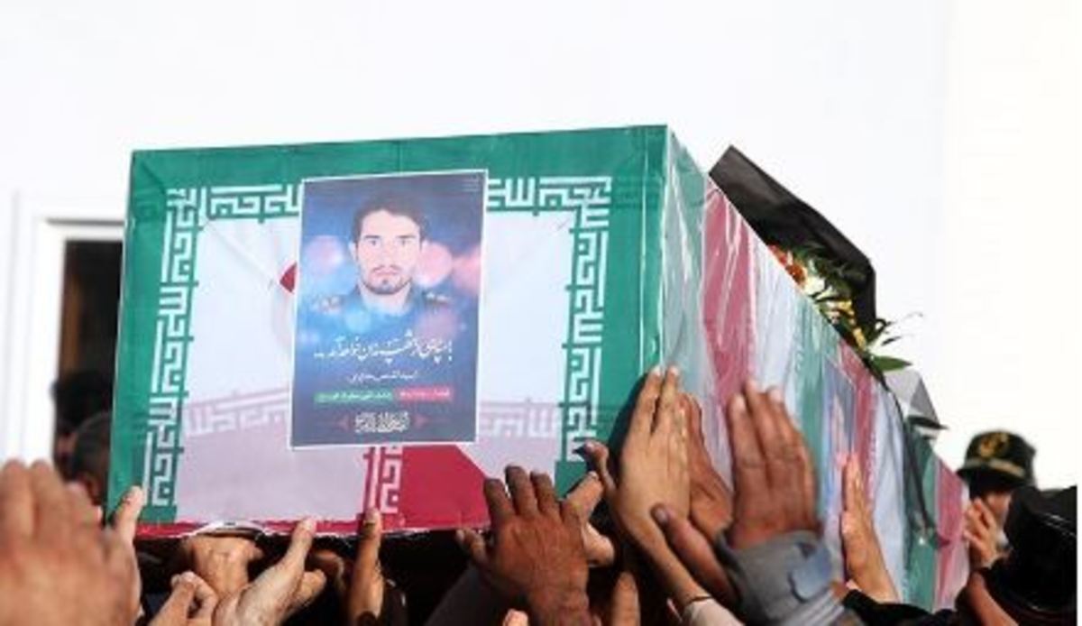 پیکر مطهر شهید مدافع حرم در بندرعباس تشییع شد