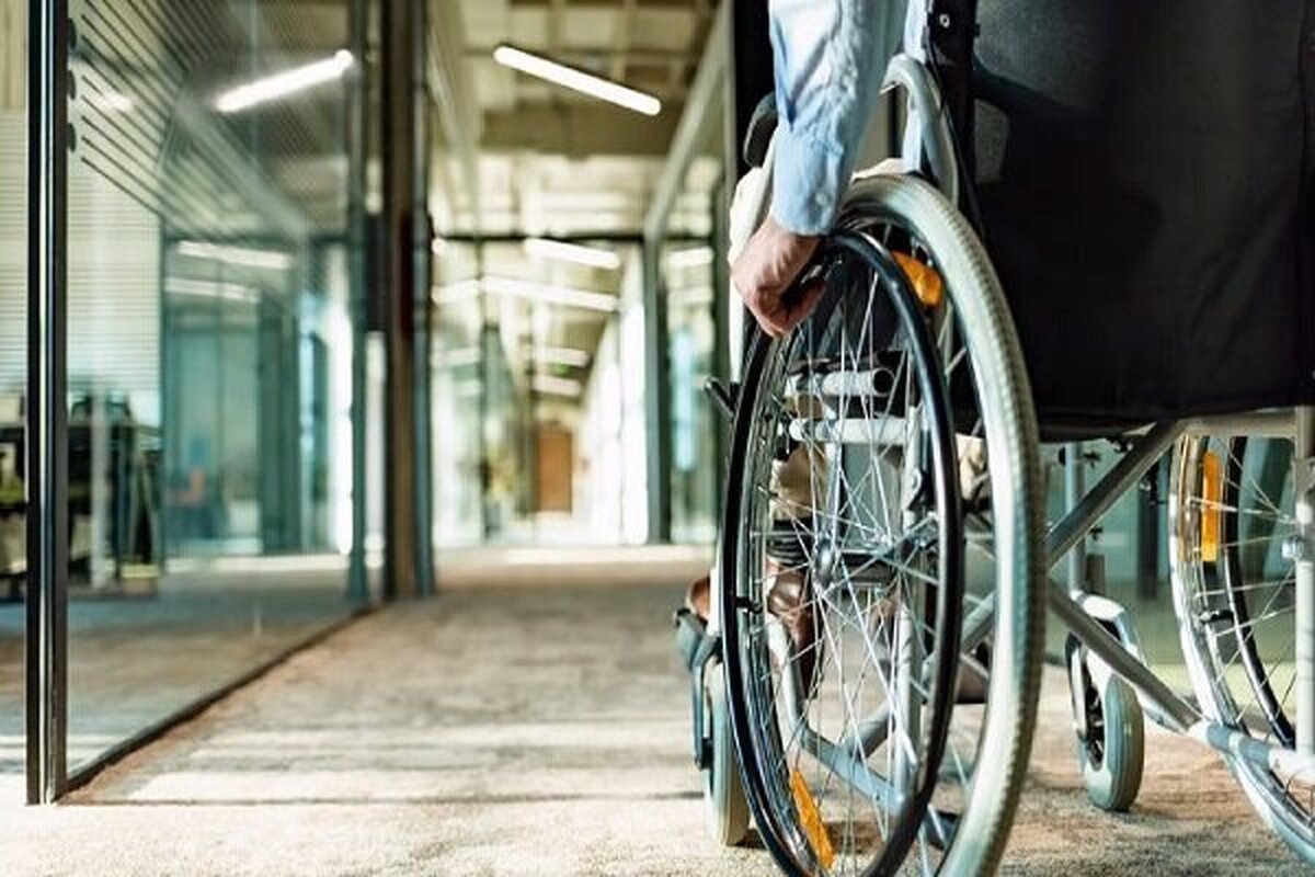 معلولان فقط فردا برای ثبت نام در آزمون استخدامی فرصت دارند