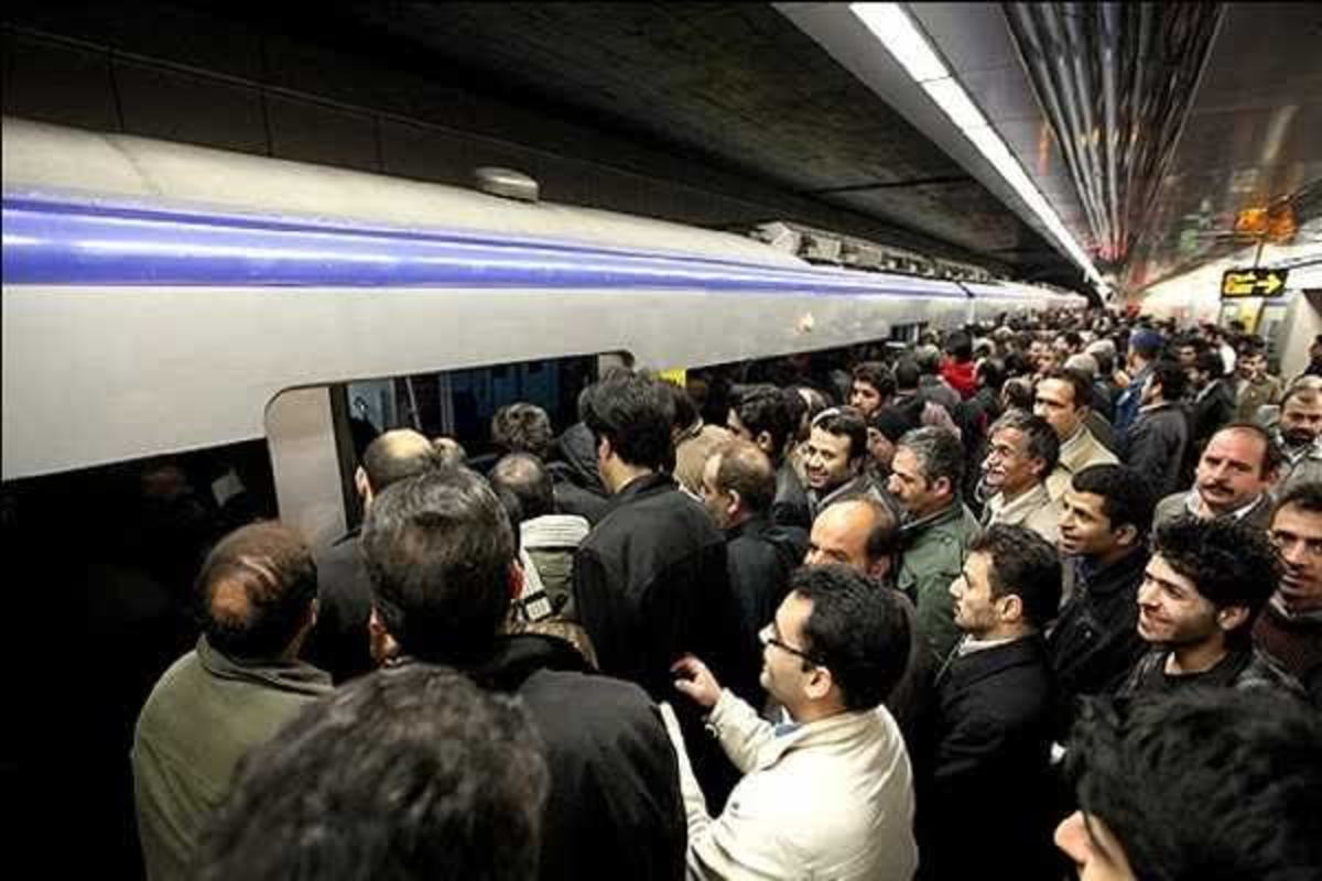 خط ۳ مترو دچار اختلال شد؛ مترو: مشکلی نیست
