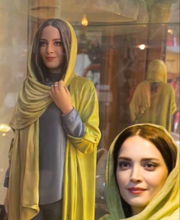 مجسمه خانم بازیگر خبرساز شد + عکس مجسمه خانم بازیگر خبرساز شد + عکس