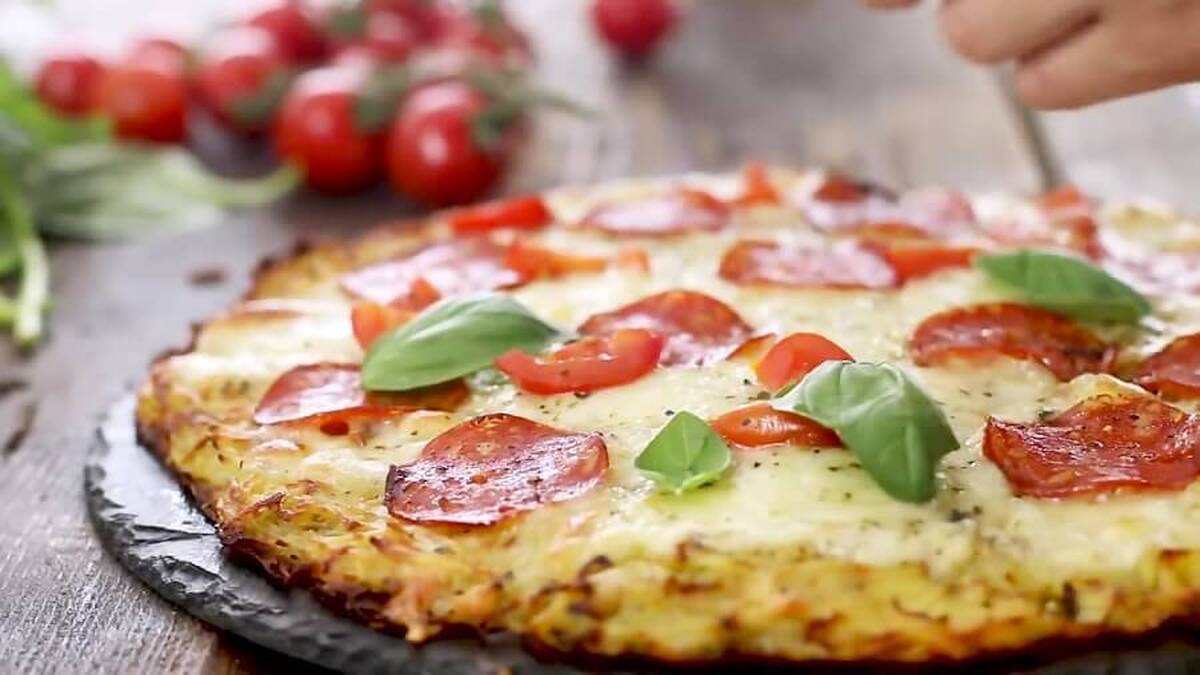 آیا میدونستید بدون فر و خمیر و پنیر پیتزا هم میشه پیتزا درست کرد!
