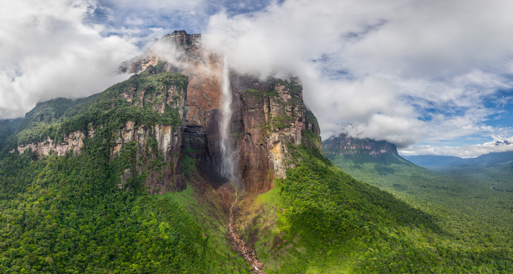 ۸ تا از مشهور‌ترین آبشار‌های جهان که نشانگر تکه‌ای از بهشت بر روی زمین هستند
