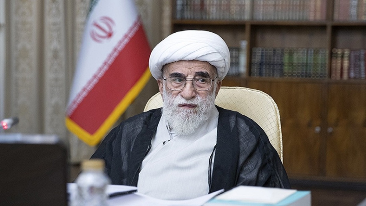 آیت‌الله جنتی: در مبارزه با ظلم و فساد نباید کوتاه آمد