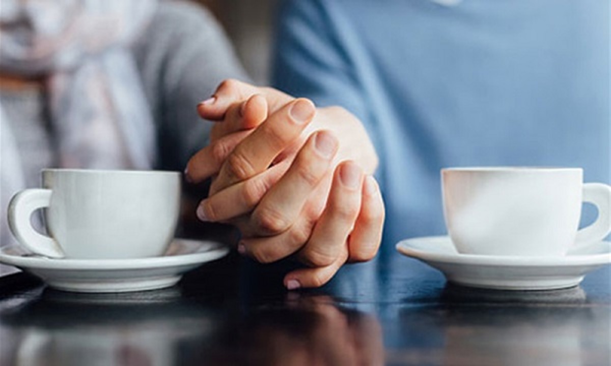 بخاطر این دلایل بیشتر دست همدیگر را بگیرید!