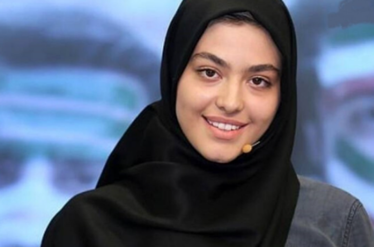 با دیدن این عکس دو نفره خانم بازیگر منبع جذابیتش را متوجه می‌شوید! /مادر یا دختر؟ مسئله این است!