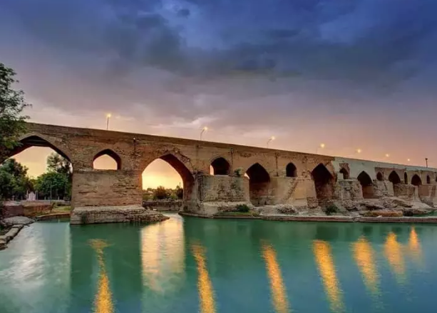 آیا می‌دانستید قدیمی‌ترین پل آجری جهان در خوزستان قرار دارد؟