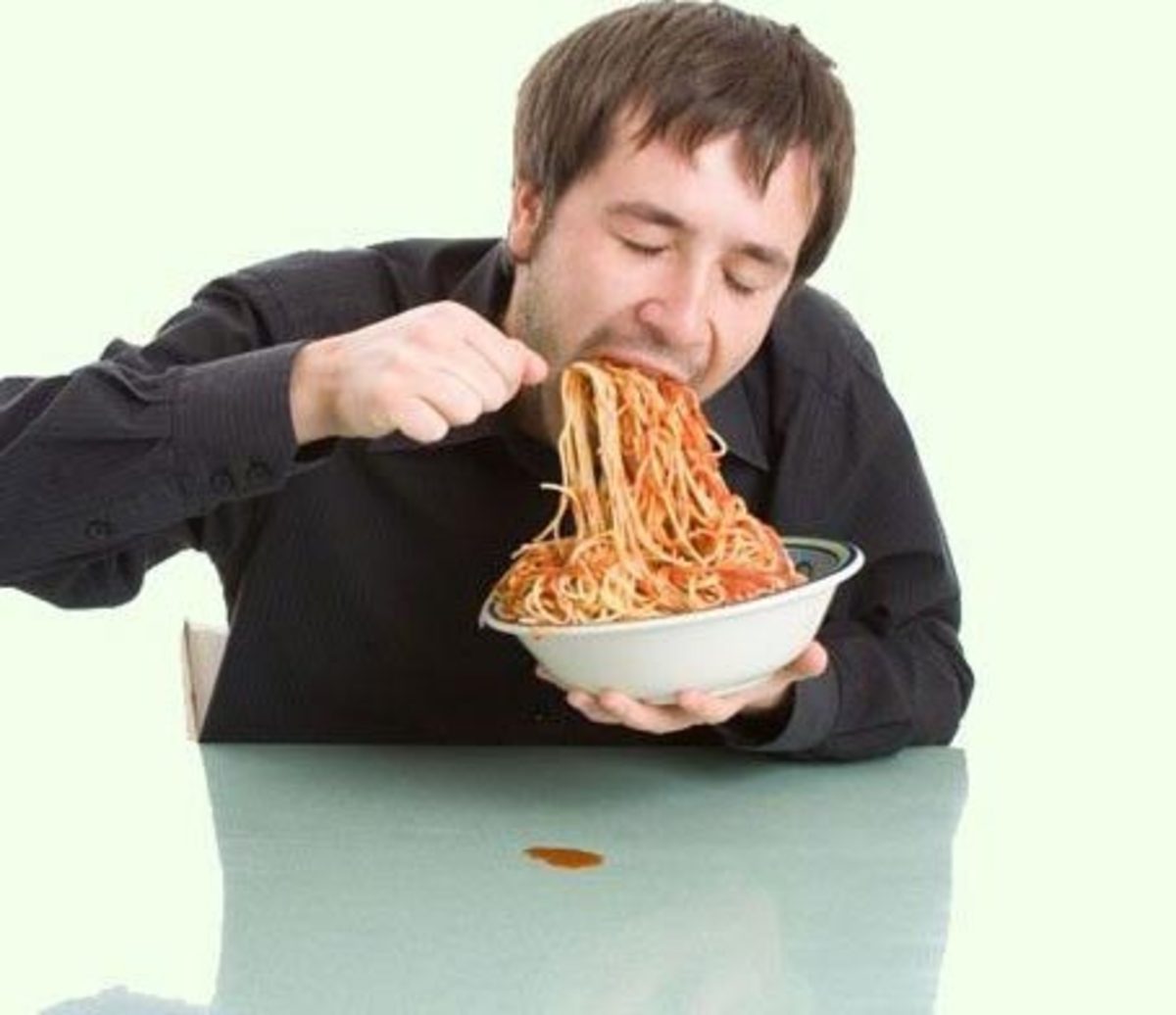 چرا بعضی افراد لاغر هر چقدر غذا می‌خورند چاق نمی‌شوند؟