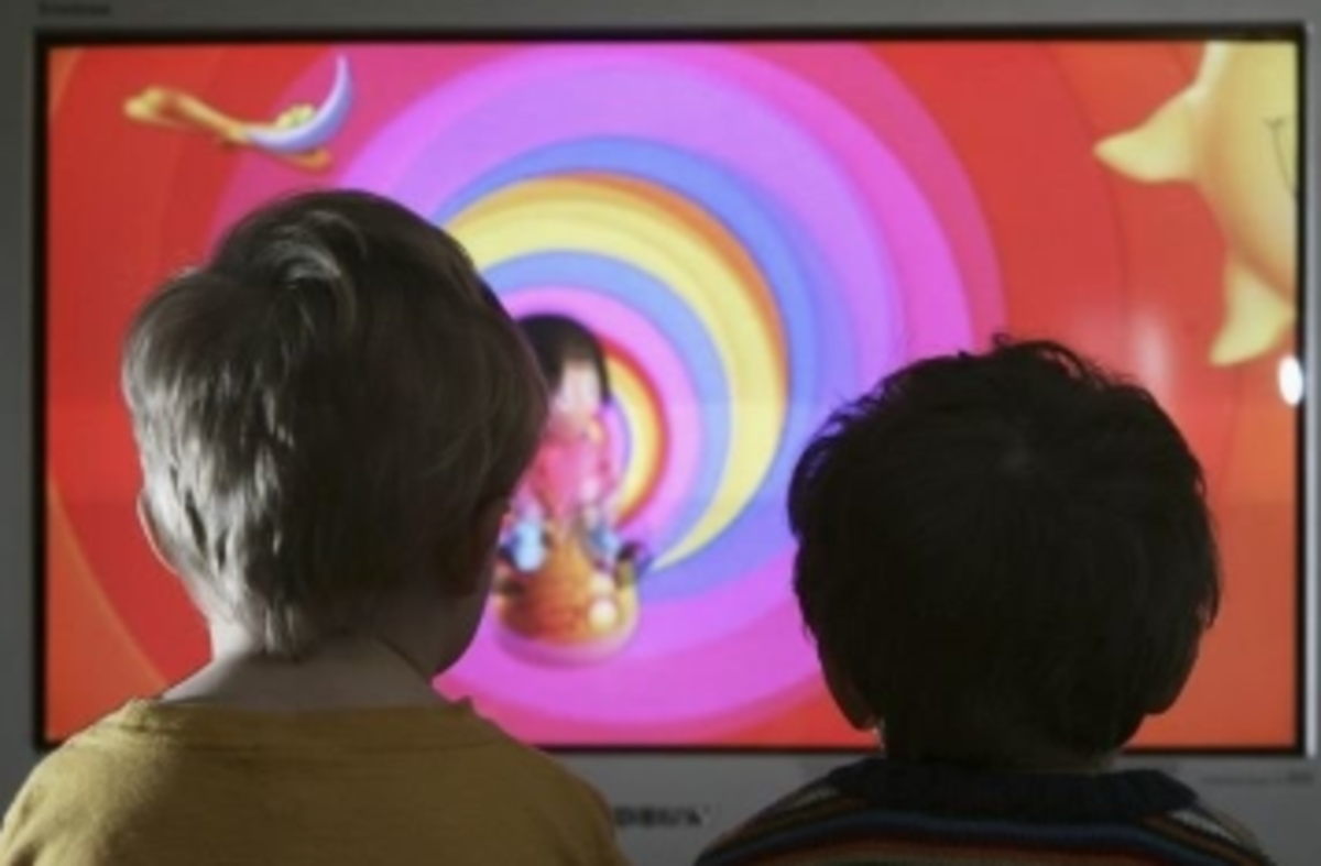 تلویزیون رشد زبانی کودک را متوقف میکند!