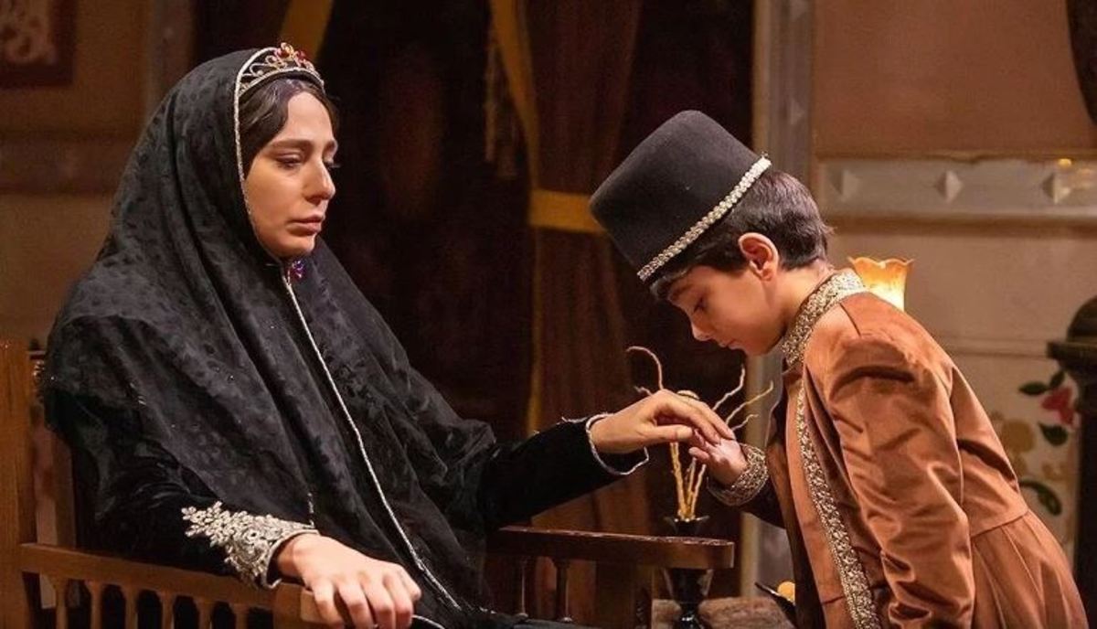 عکس رنگی‌شده از دورۀ جوانی همسر اول ناصرالدین شاه + تصاویر
