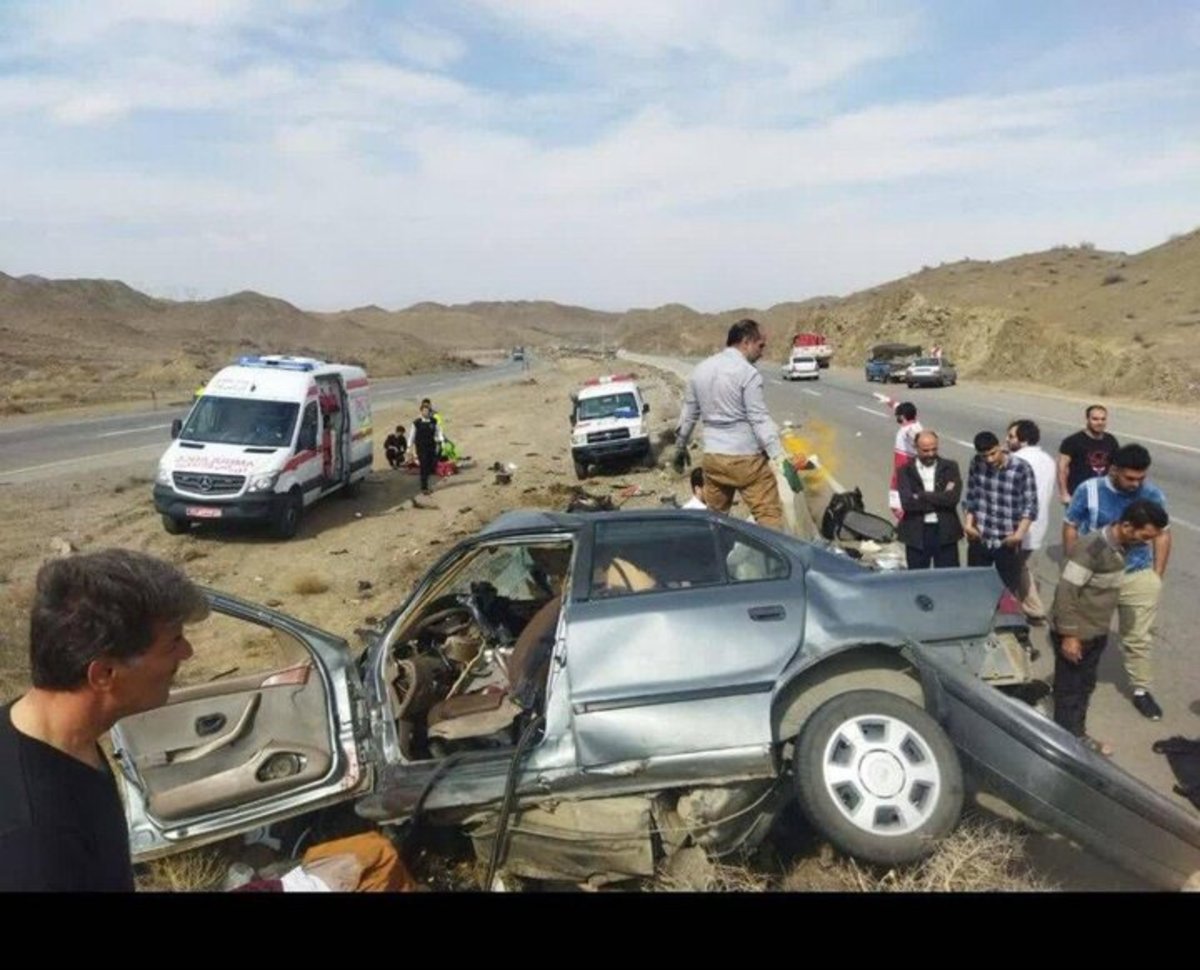 ۲ فوتی و یک مصدوم بر اثر واژگونی خودرو پژو در آزادراه کرج - تهران