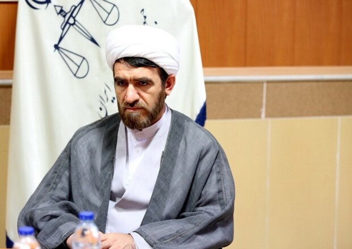 ۱۸ فقره سرقت تلفن همراه با چاقو و قمه در استان قم
