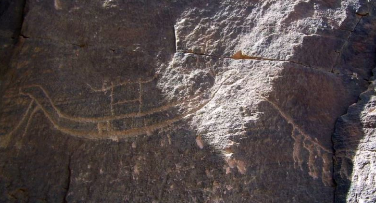 تصاویری از یک مراسم خاص باستانی روی صخره‌های ۵۰۰۰ ساله