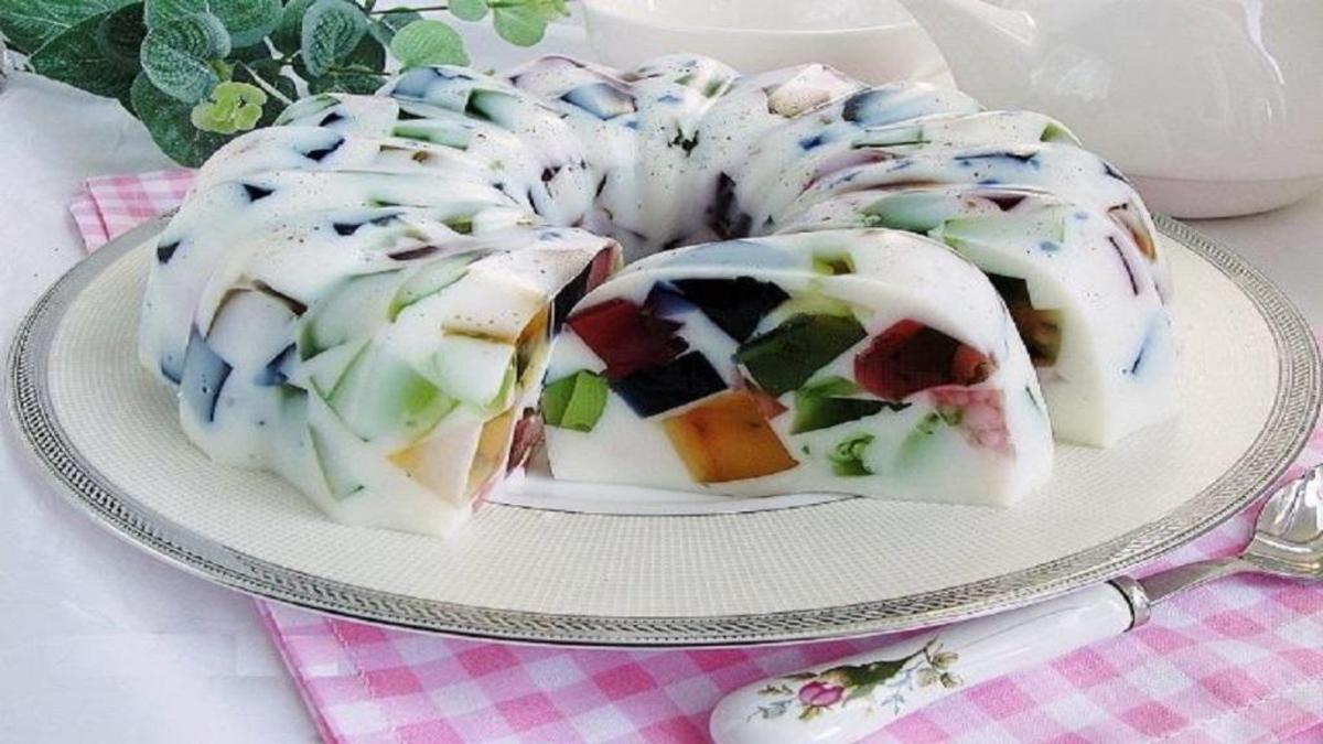 این ژله رنگی خوش طعم را در 4 مرحله برای تولد و مجالس  درست کنید