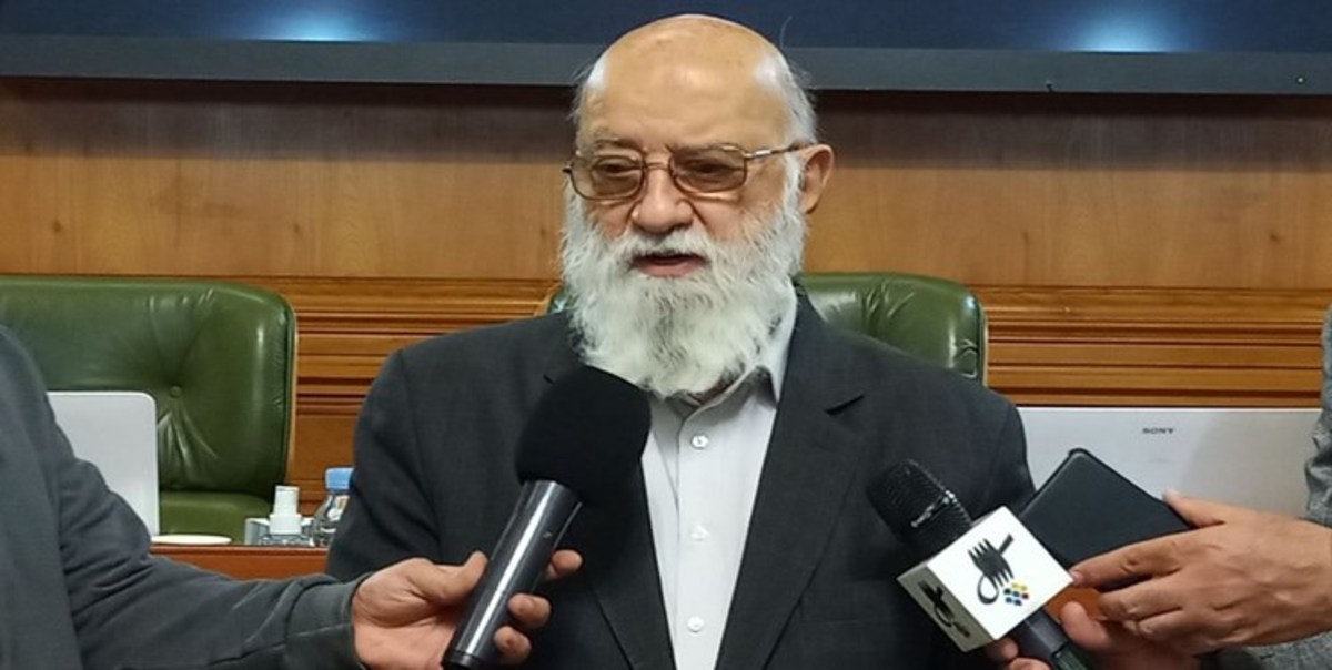چمران: امکان واگذاری مترو به بخش خصوصی وجود ندارد/هزینه‌های مترو وحشتناک است