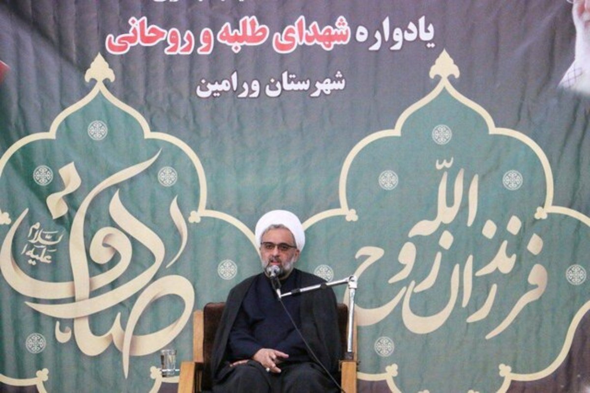 امروز کرسی‌های آزاداندیشی، رکن جهاد تبیین است