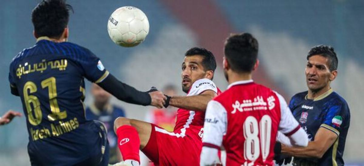 رویارویی قبل از وطنی/ پرسپولیس و نساجی با یک پرواز به ساری رسیدند