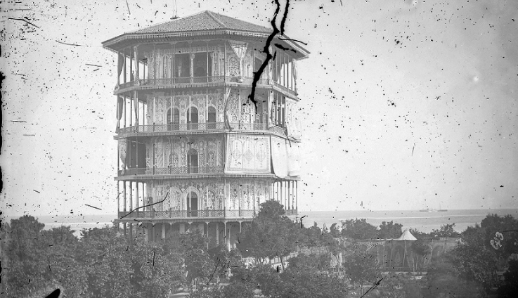 تصاویری از برج باشکوه تخریب شده در بندر انزلی که به دستور ناصرالدین شاه ساخته شده بود