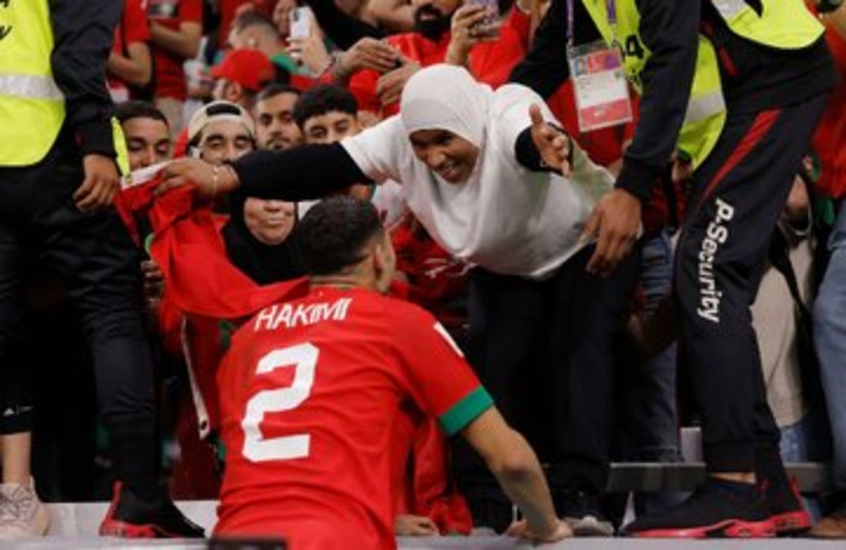 بی‌خبری مادر اشرف از کار پسرش؛ چگونه از شر آن زن خلاص می‌شد؟