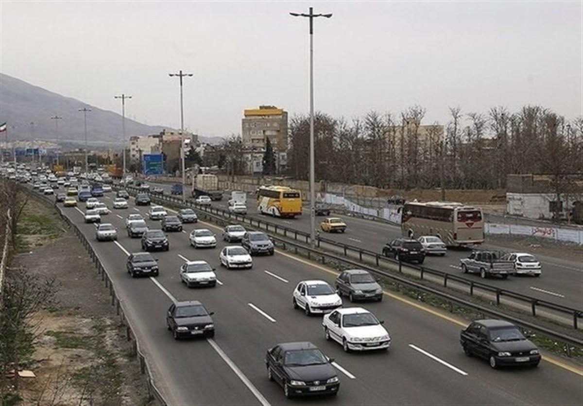 ترافیک نیمه سنگین در آزادراه کرج ـ تهران