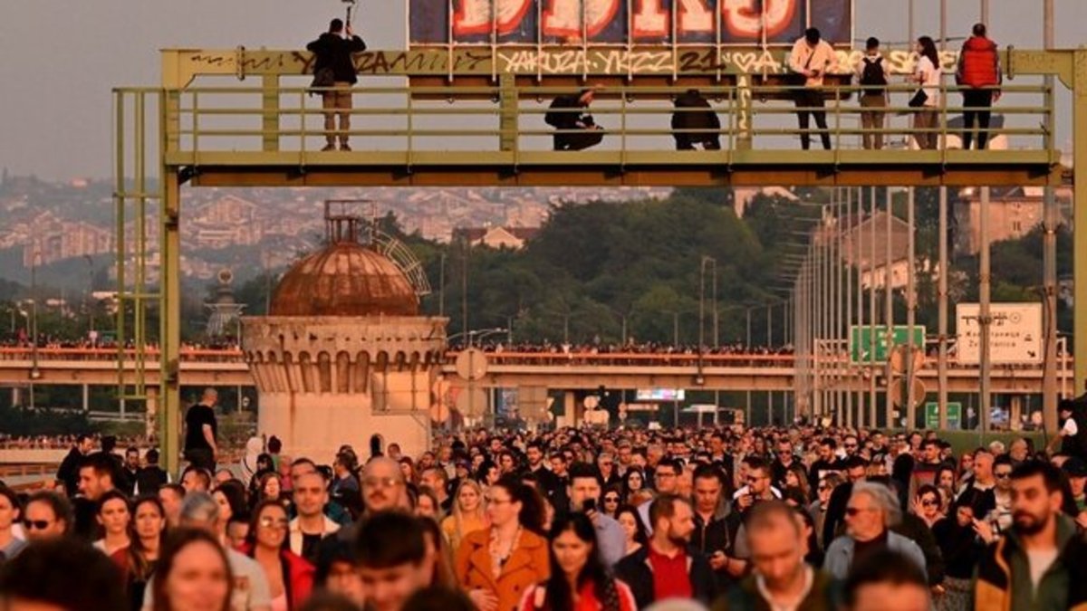 هشدار رئیس‌جمهوری صربستان نسبت به دسیسه «انقلاب رنگی»