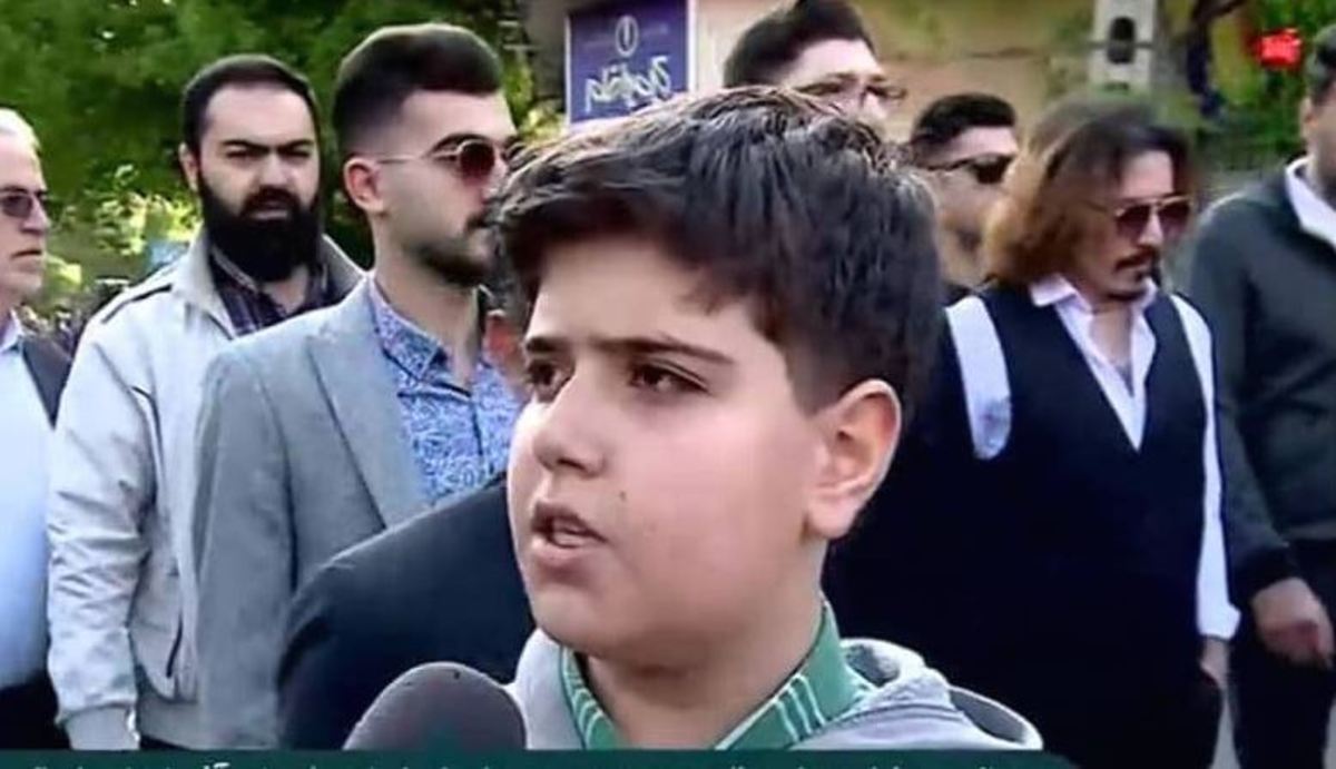 جانی دپ پس از مراسمات محرم در نماز عید فطر هم شرکت کرد؟! + عکس