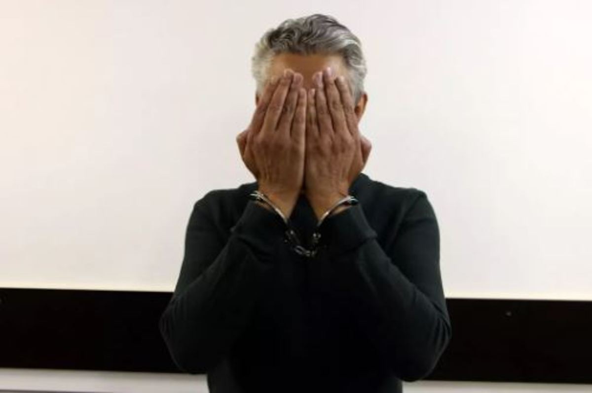 دام شیطان دلار برای خانم بدنساز و قهرمان کشتی